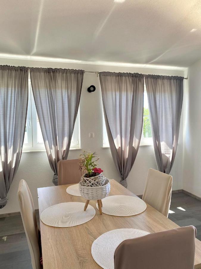 Apartman Ritta Biograd Na Moru Buitenkant foto