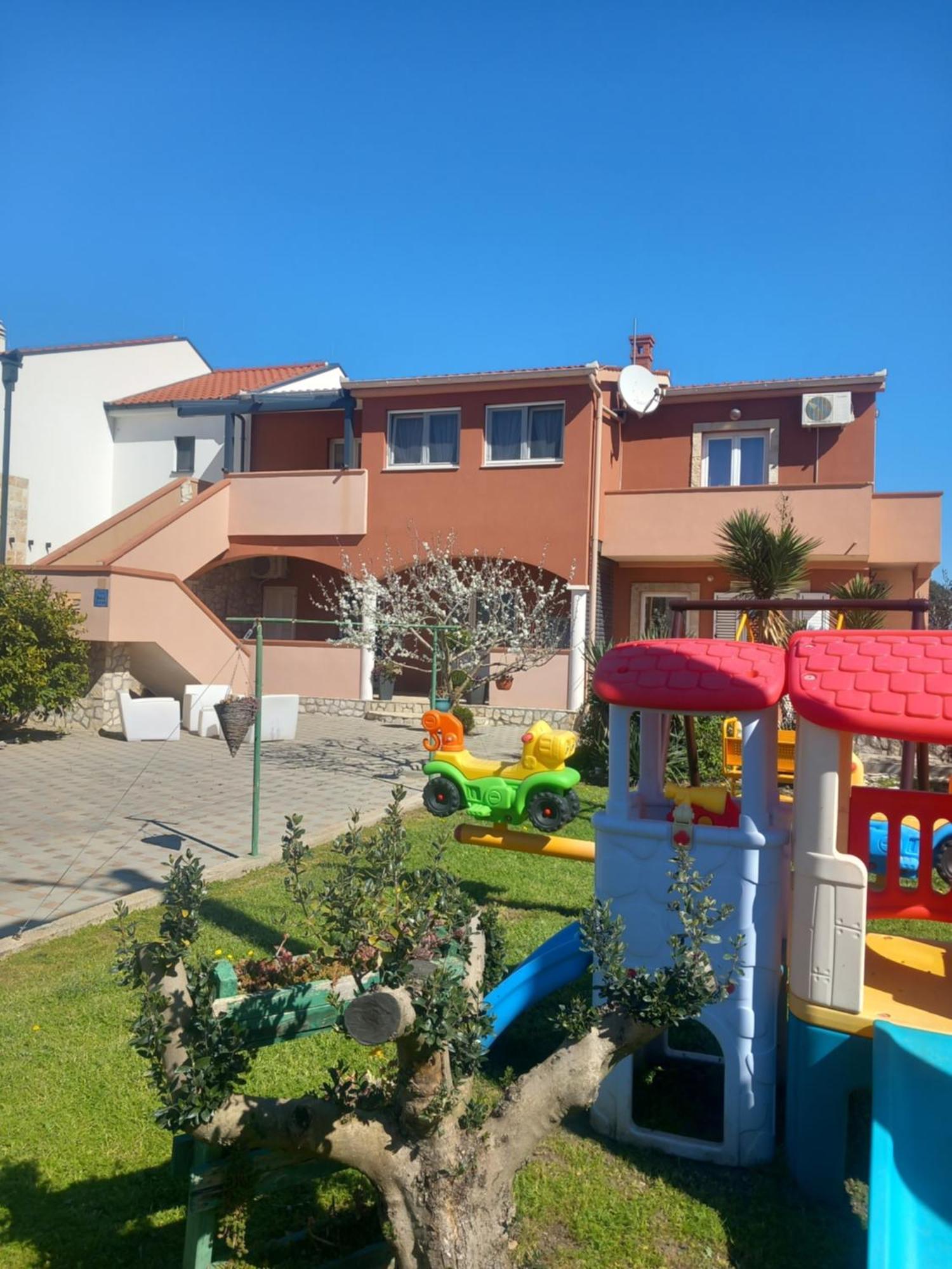 Apartman Ritta Biograd Na Moru Buitenkant foto